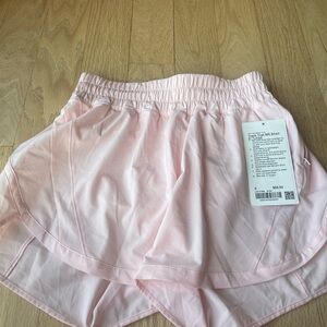 Lululemon Track That Mid-Rise Lined Short 5"
Strawberry Milkshake